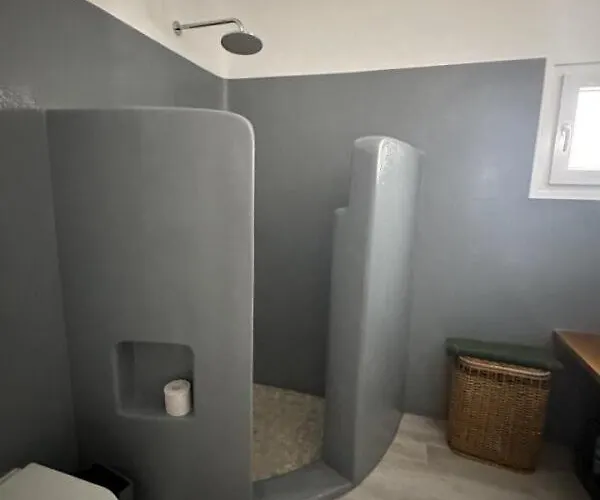 Βίλα Yerodabelo Traditional Family Mansion *